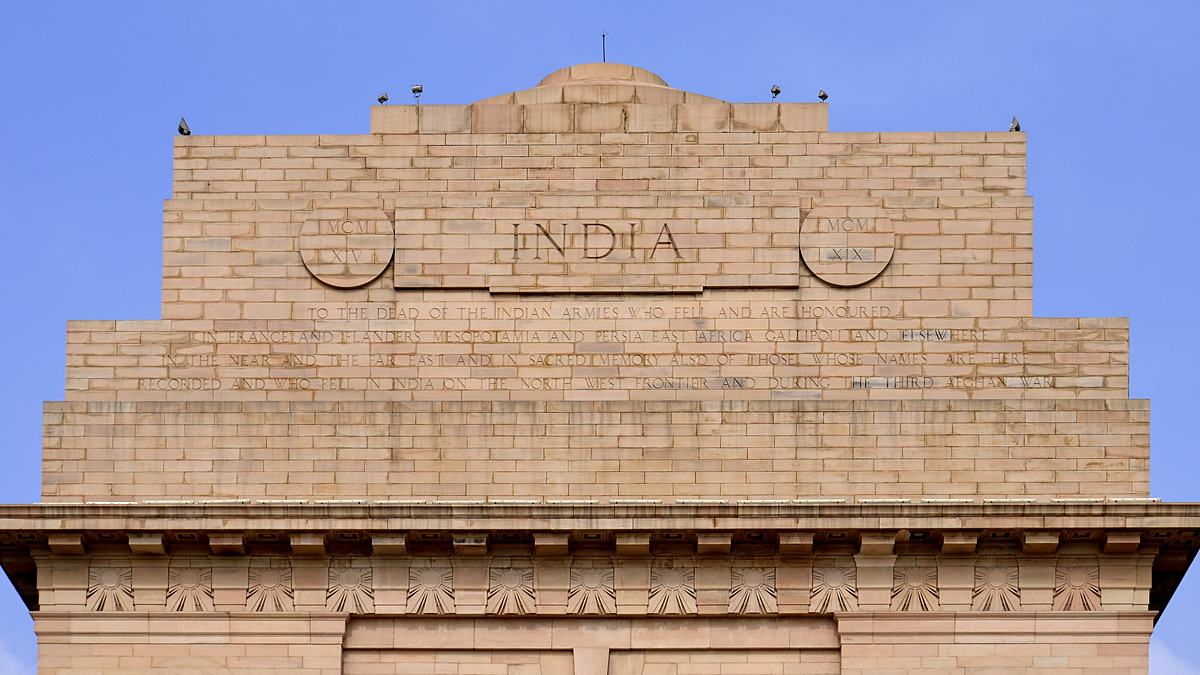 India Gate, New Delhi.jpg
